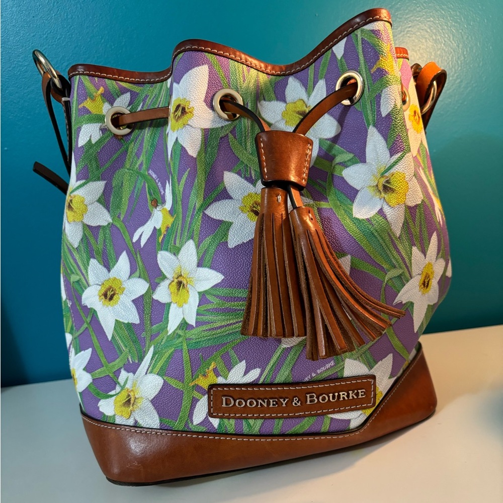 ***SOLD*** Dooney & Bourke purple daffodil bucket purse